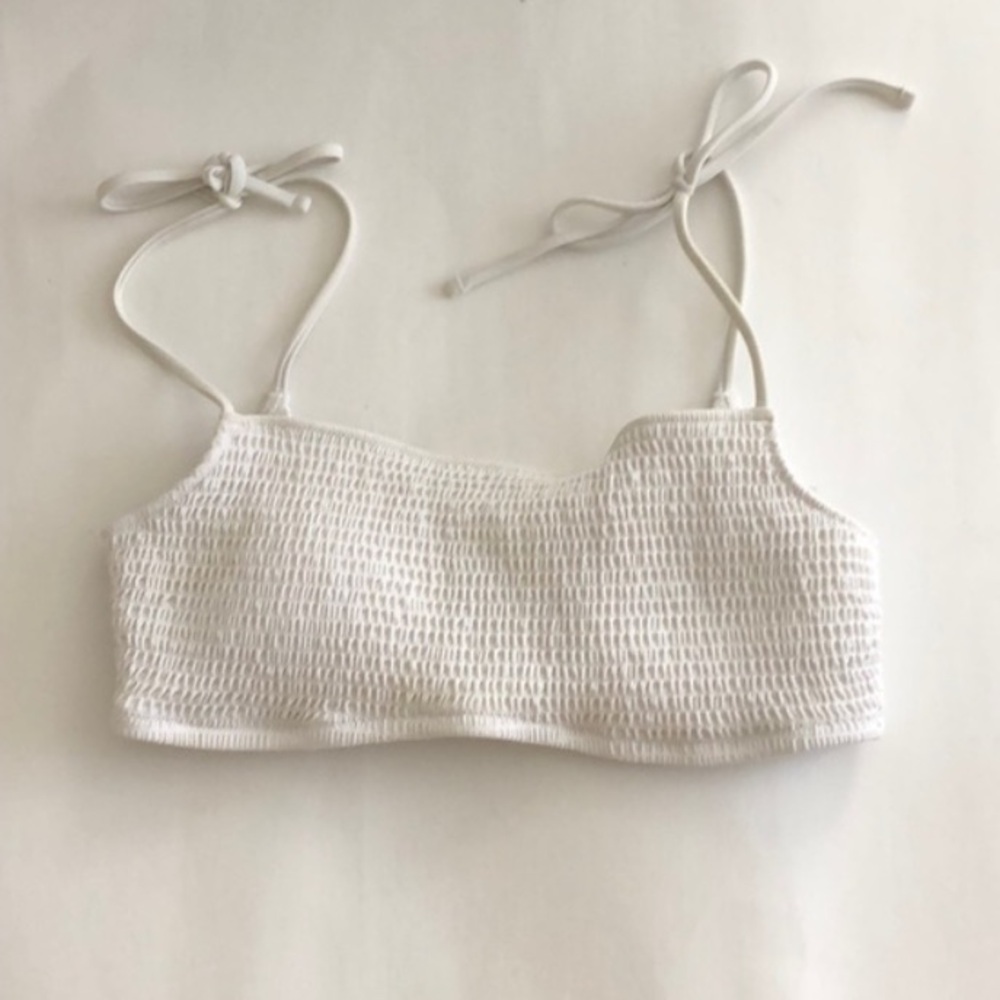 Abercrombie XS- white scrunch tie bikini top